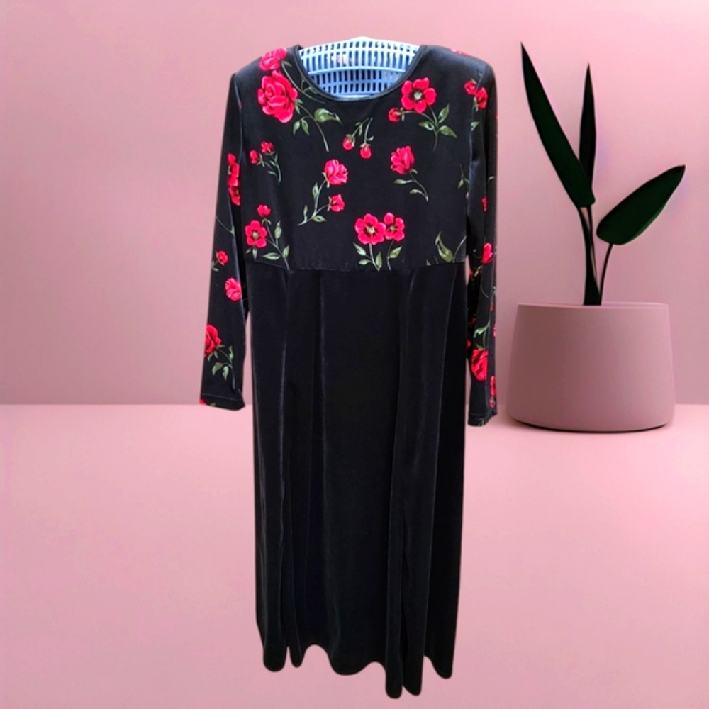 COLDWATER CREEK Velvet Floral Black Maxi Dress with Red Accents Long Sleeves